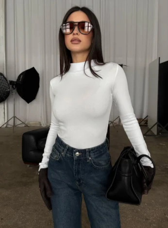 Classic long with straight collar - white